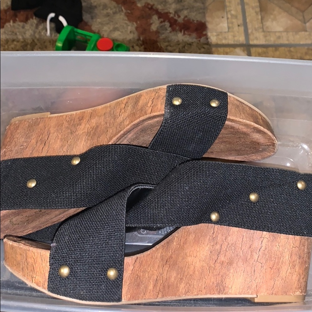 Size 9 wedge heels